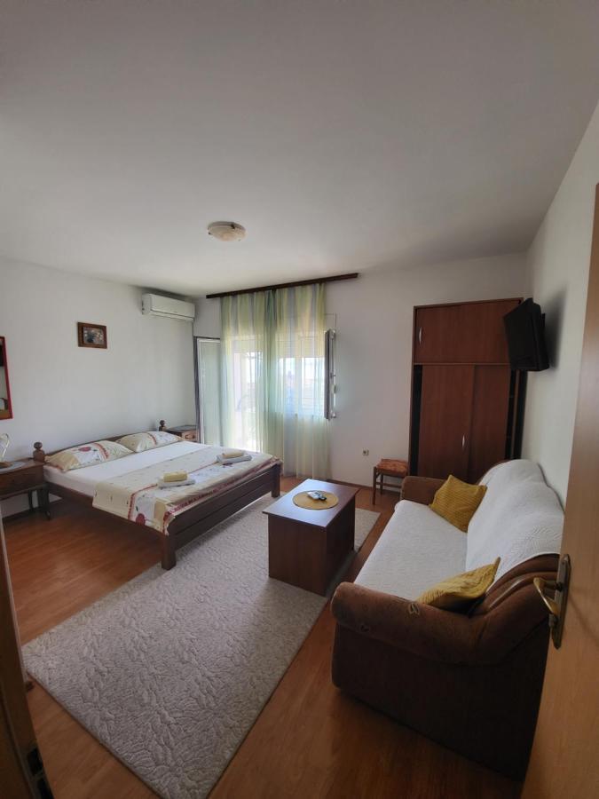 Apartmani Udovicic Trogir Exteriör bild