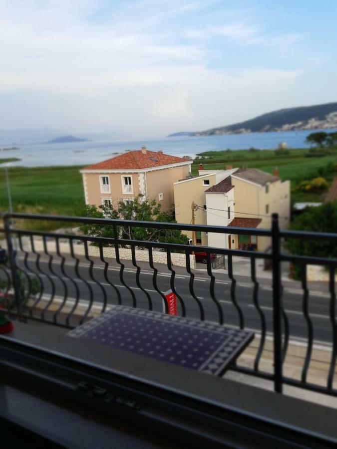 Apartmani Udovicic Trogir Exteriör bild